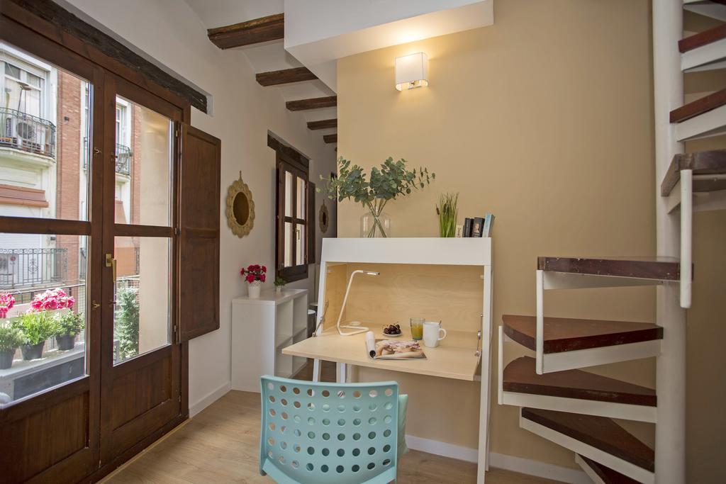 ולנסיה Blanquerias Apartments מראה חיצוני תמונה
