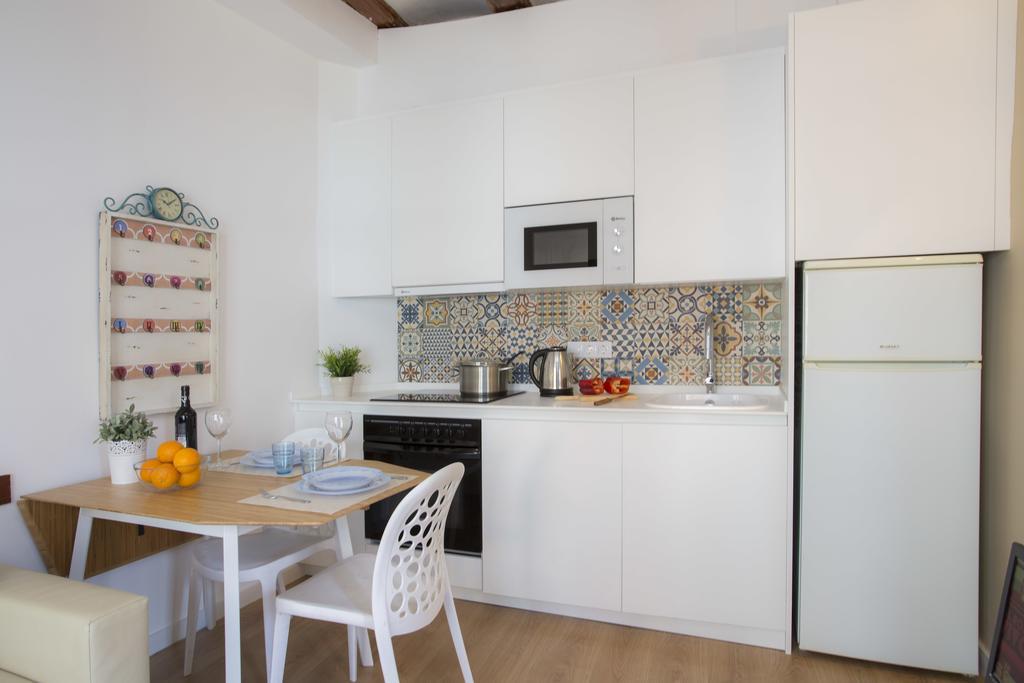 ולנסיה Blanquerias Apartments מראה חיצוני תמונה
