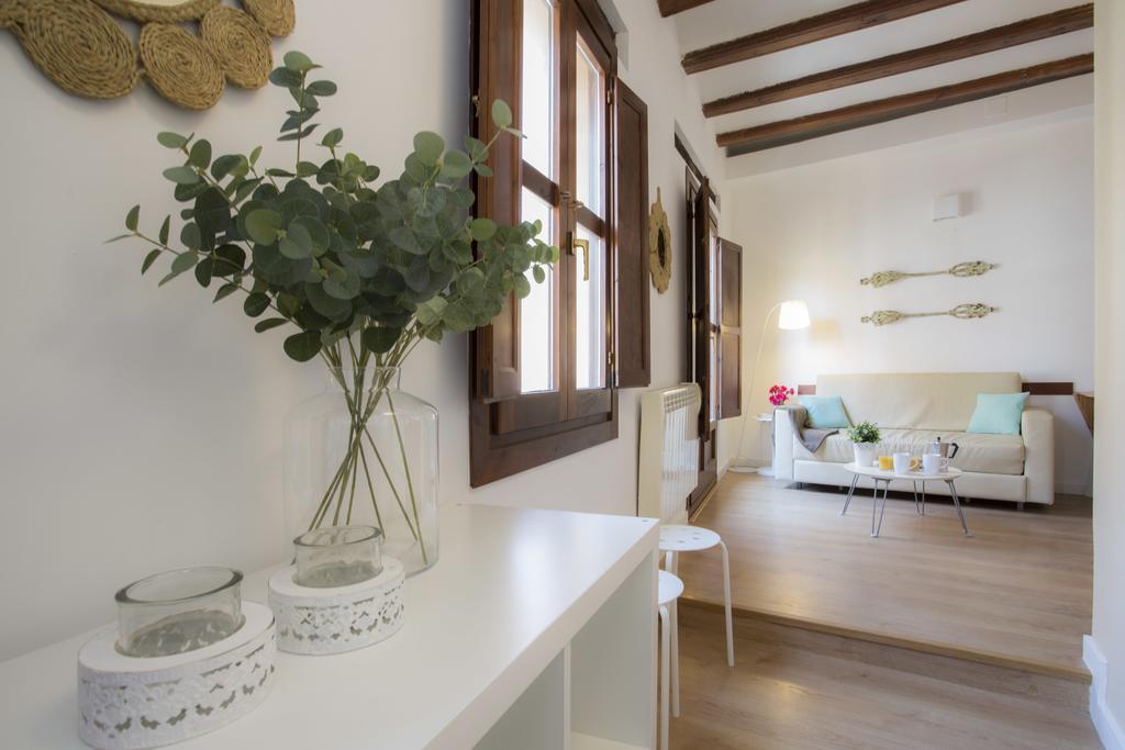 ולנסיה Blanquerias Apartments מראה חיצוני תמונה